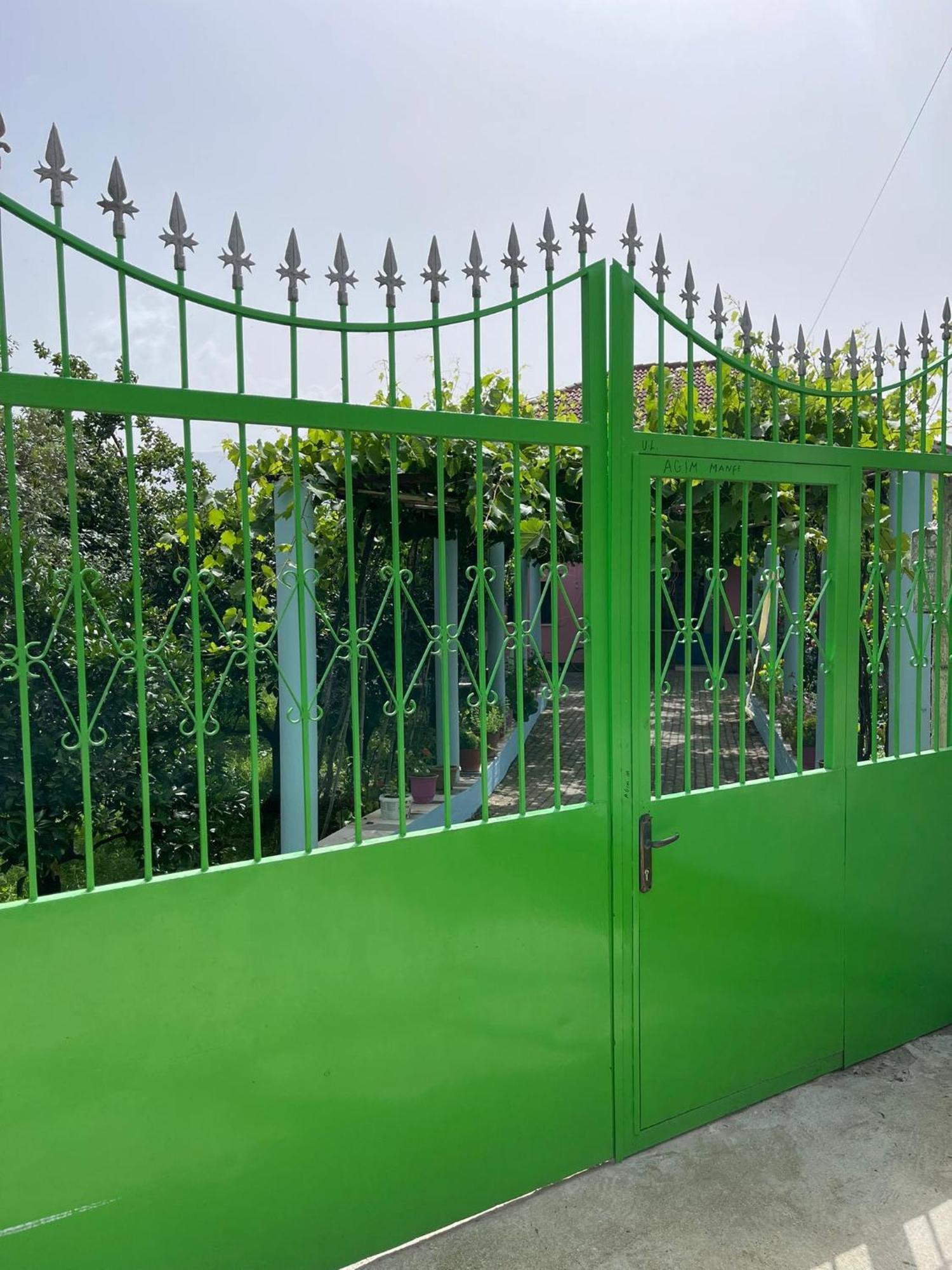 Villa Mance Berat Bagian luar foto